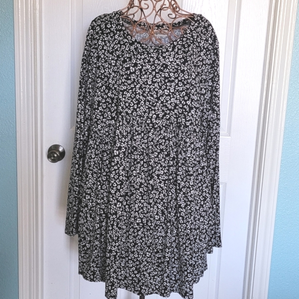Haptics by Holly Harper Black & White Floral Long Sleeve Dress Women's Size 1X